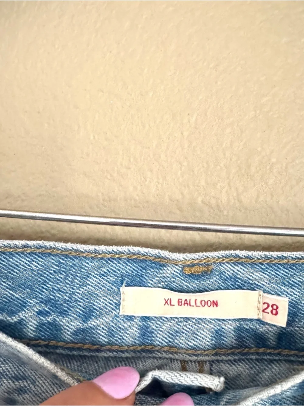 Levi’s XL Balloon Light Wash Mid Rise Wide Leg Baggy Jeans Blue Size 28 - Picture 3 of 8